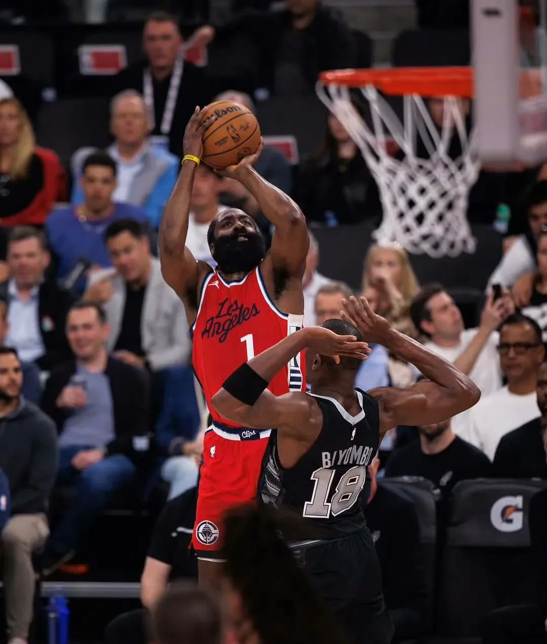 乐鱼官方网站-NBA总决赛赛程吃紧，孟菲斯灰熊冲刺阶段更衣室发声，悬念犹存，控场能力受关注的简单介绍-乐鱼官方网站